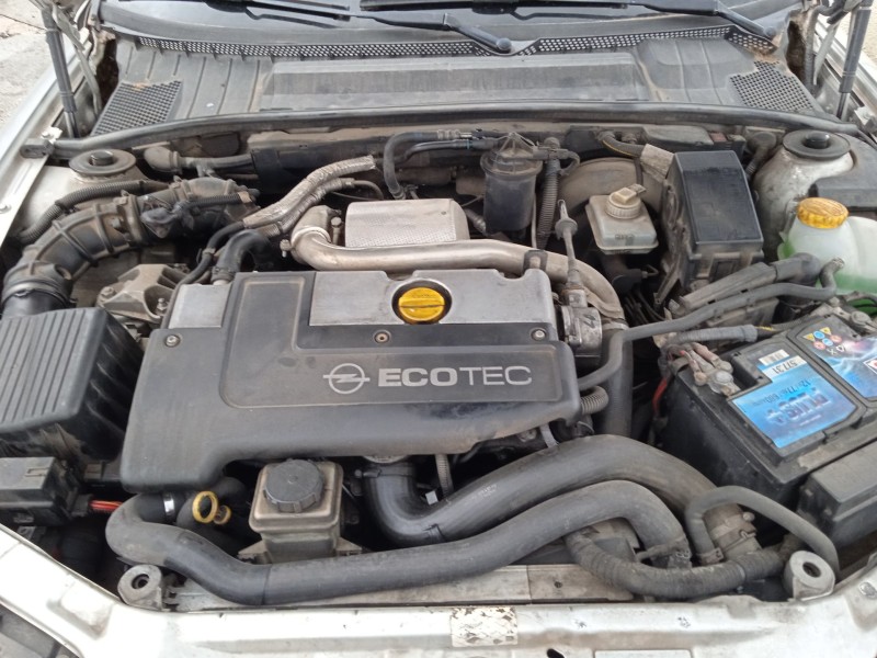 opel vectra b (j96) del año 2001