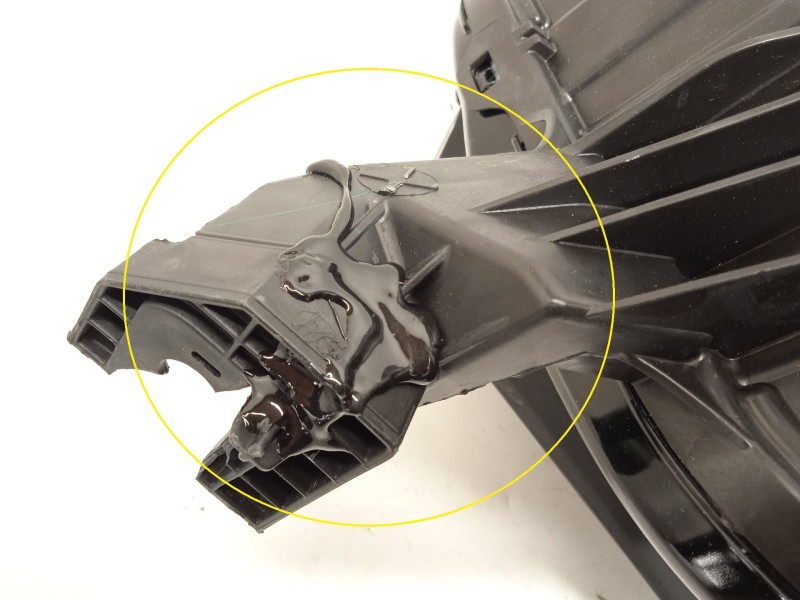 Recambio de faro derecho para citroën c4 iii 1.2 referencia OEM IAM 9830649280  73374698