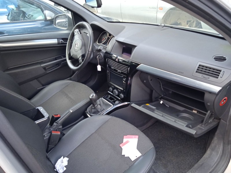 opel astra h station wagon (a04) del año 2010