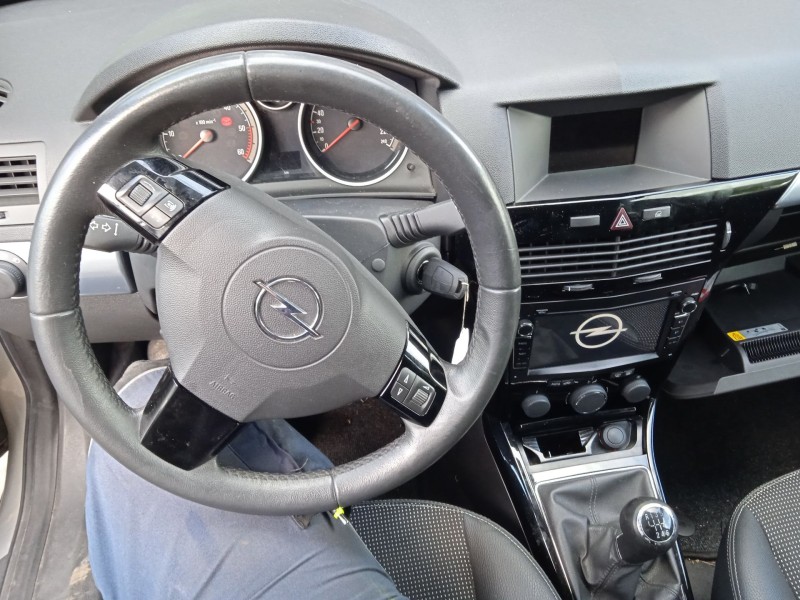 opel astra h station wagon (a04) del año 2010