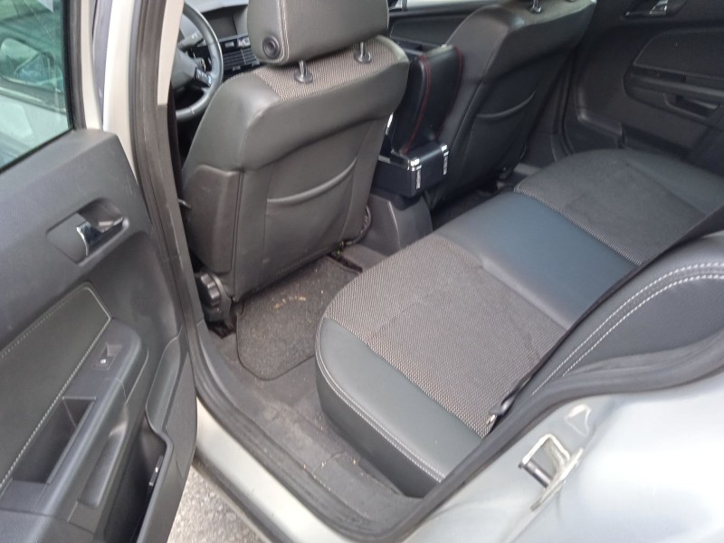 opel astra h station wagon (a04) del año 2010