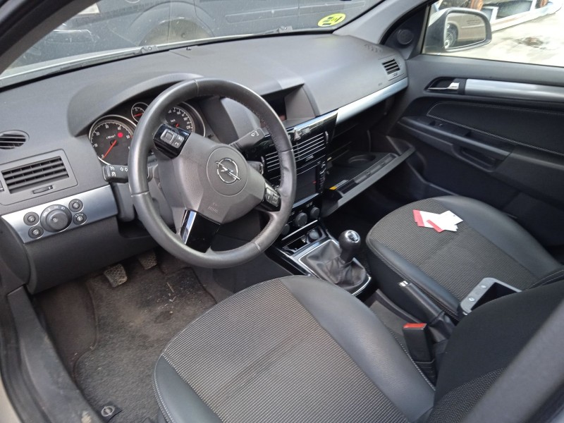 opel astra h station wagon (a04) del año 2010