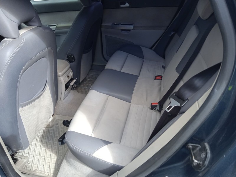 volvo v50 (545) del año 2004