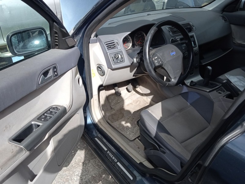 volvo v50 (545) del año 2004