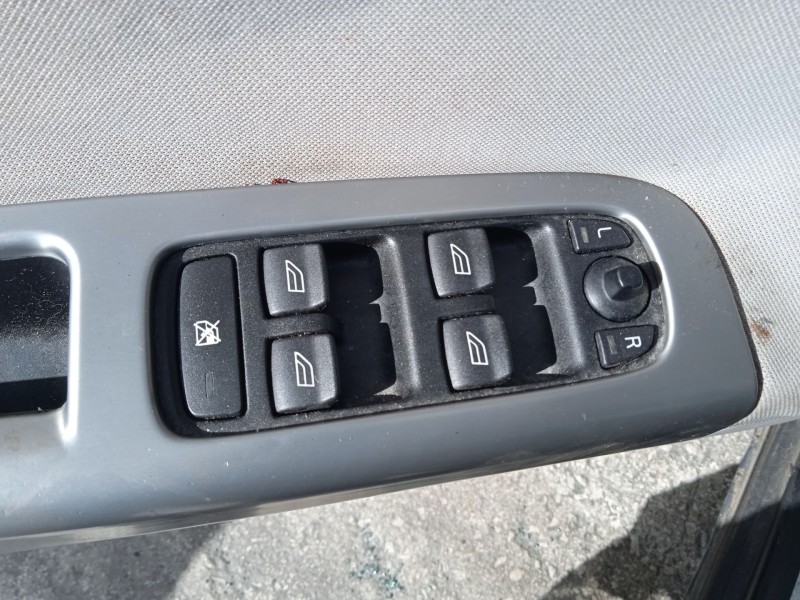 volvo v50 (545) del año 2004