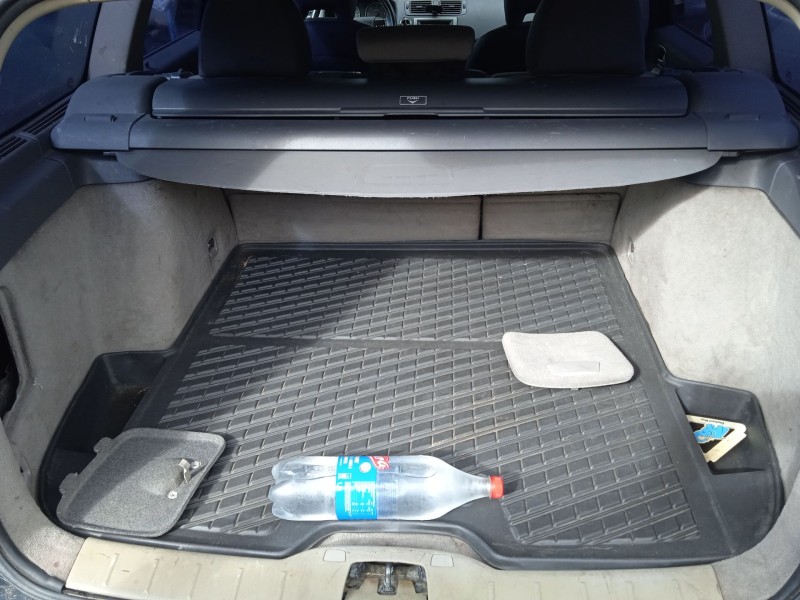 volvo v50 (545) del año 2004