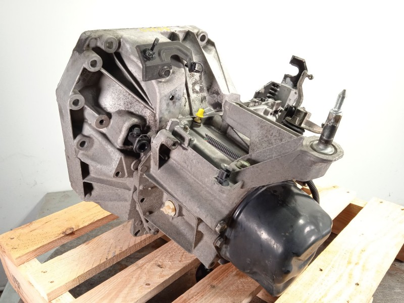 Recambio de caja cambios para nissan juke (f15) 1.6 referencia OEM IAM JR5339 320101KA0B 