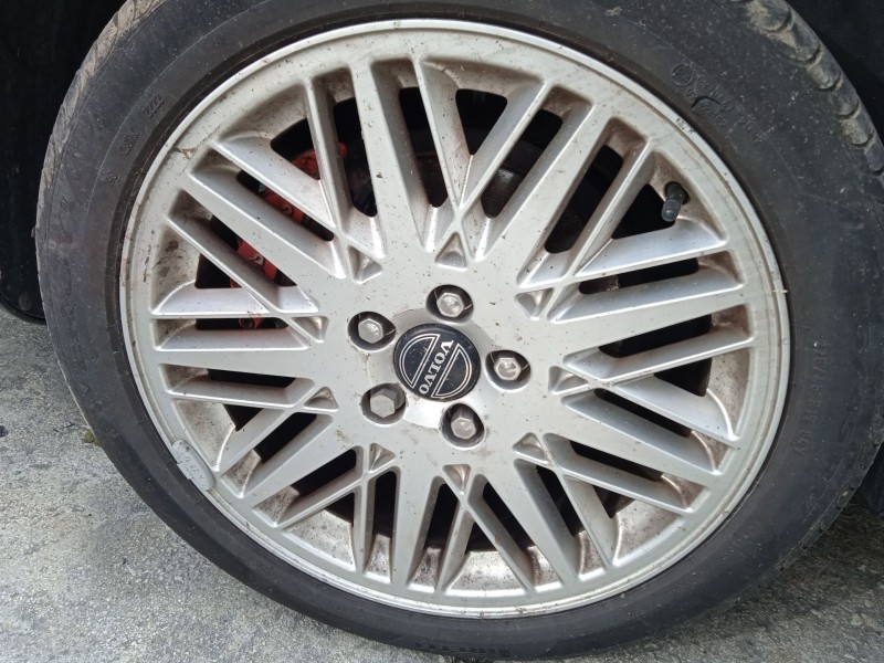 volvo v50 (545) del año 2004