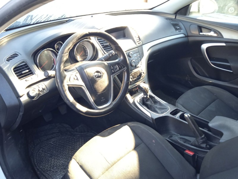 opel insignia a sports tourer (g09) del año 2010