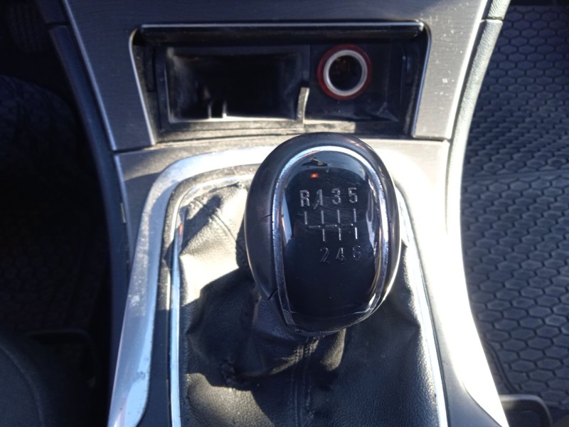 opel insignia a sports tourer (g09) del año 2010