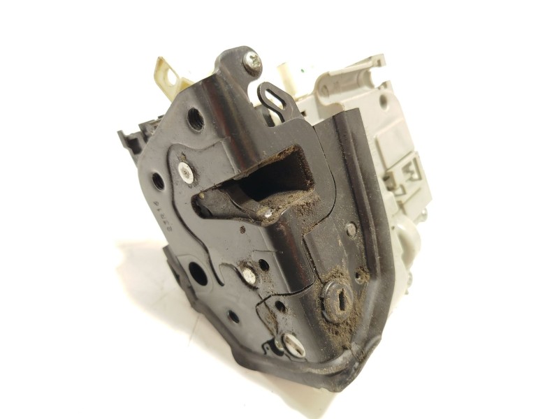 CERRADURA PUERTA TRASERA DERECHA 8X0839016E 