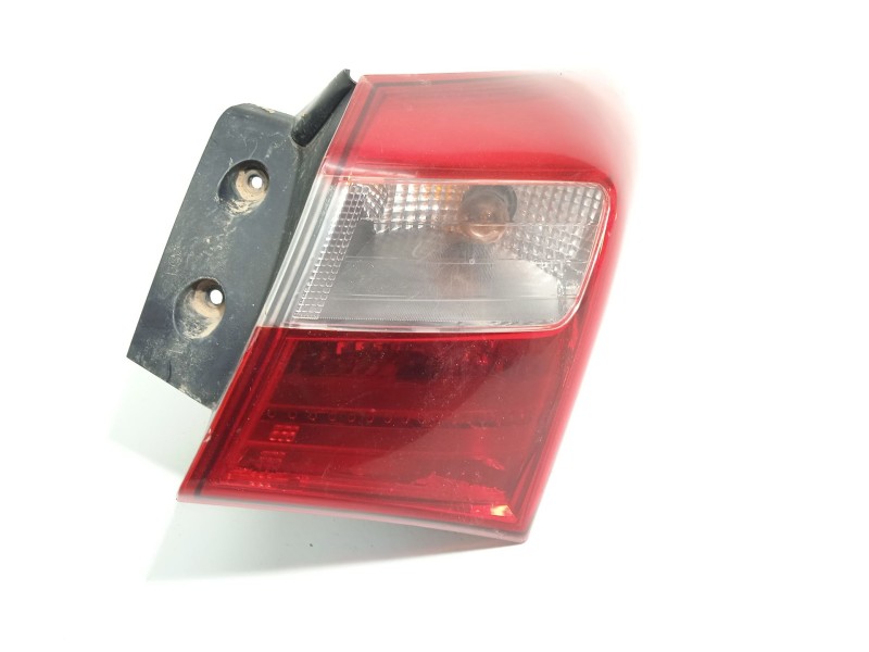 Recambio de piloto trasero derecho para hyundai i30 (gd) 1.4 referencia OEM IAM 92402A5020  