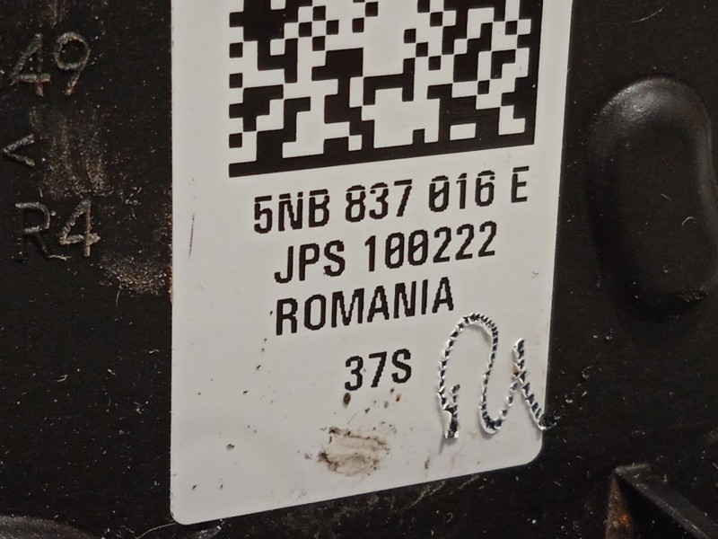 Recambio de cerradura puerta delantera derecha para volkswagen tiguan (ad1, ax1) 2.0 tdi referencia OEM IAM 5NB837016E  