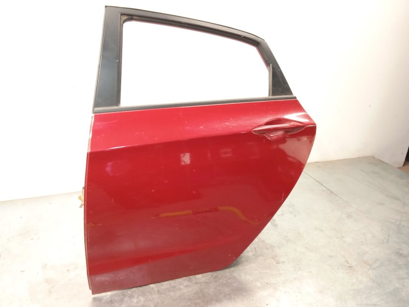 Recambio de puerta trasera izquierda para hyundai i30 (gd) 1.4 referencia OEM IAM 77003A6000  