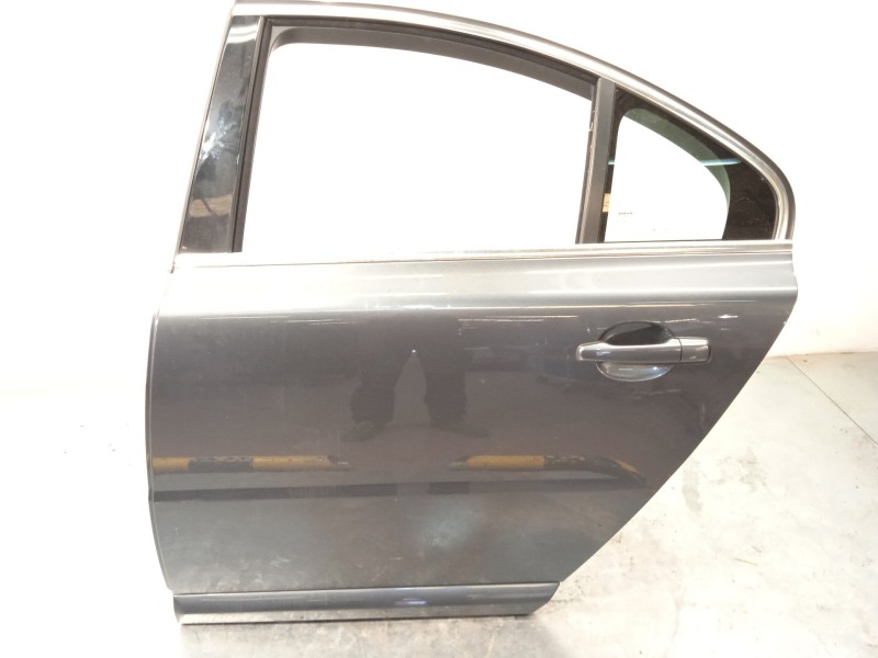 Recambio de puerta trasera izquierda para volvo s80 ii (124) d5 referencia OEM IAM 31335603  