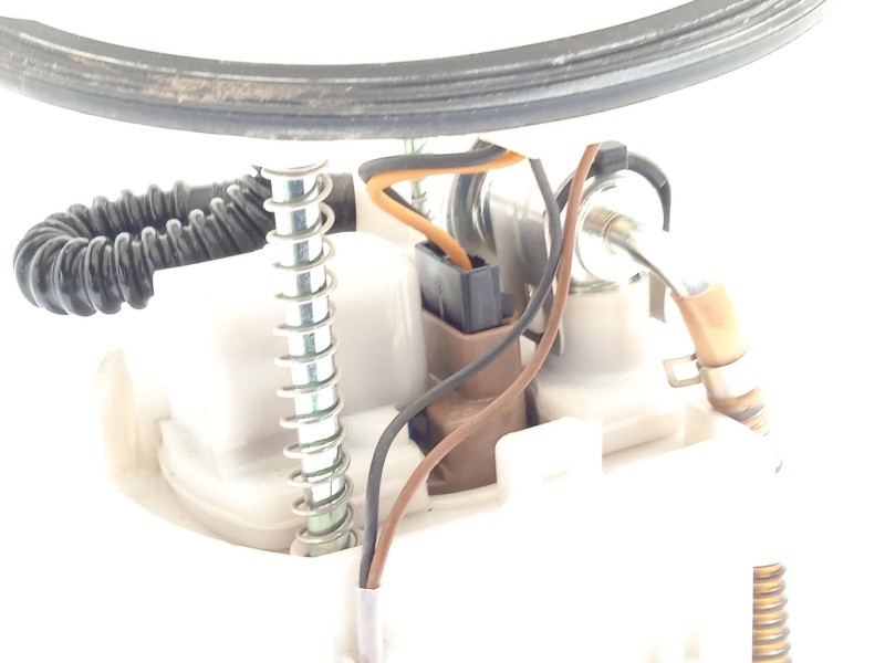 Recambio de bomba combustible para hyundai i30 (gd) 1.4 referencia OEM IAM 31110A6210  