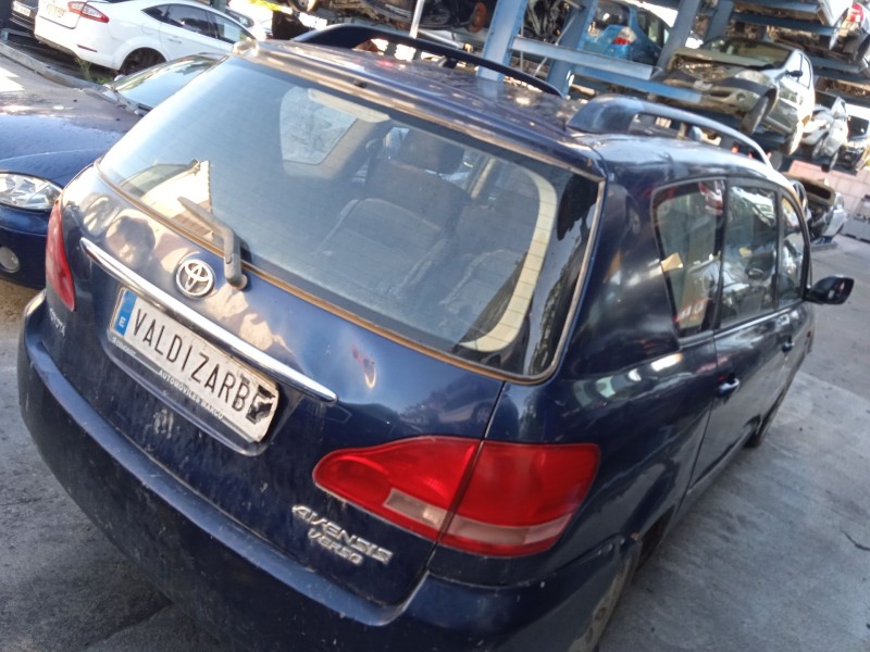 toyota ipsum (_m2_) del año 2001