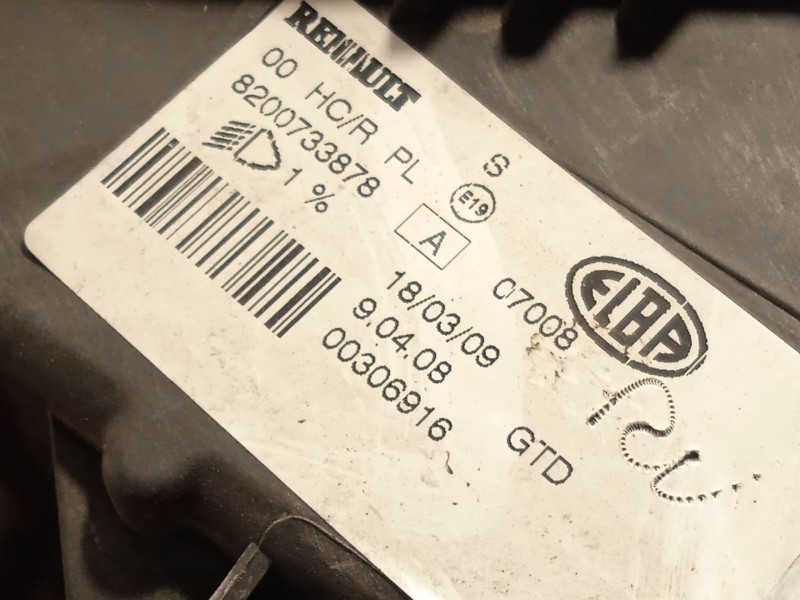 Recambio de faro izquierdo para dacia sandero 1.4 (bs0c, bs0a, bs0g, bs1f, bs0e) referencia OEM IAM 8200733878  