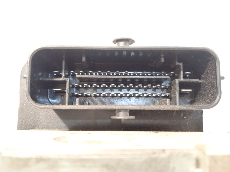 Recambio de abs para hyundai i10 go referencia OEM IAM 58900B9800 06210981053 06210247104