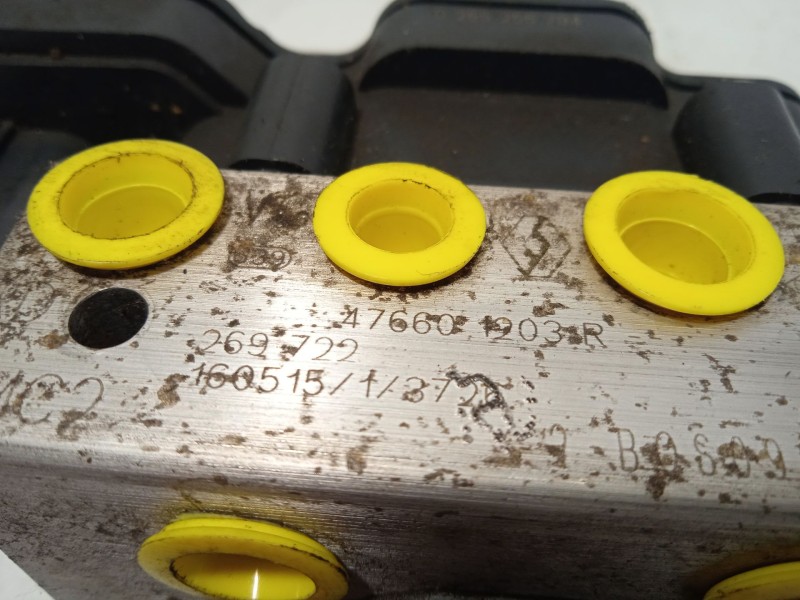 Recambio de abs para dacia sandero ambiance referencia OEM IAM 476601203R 0265956403 269722