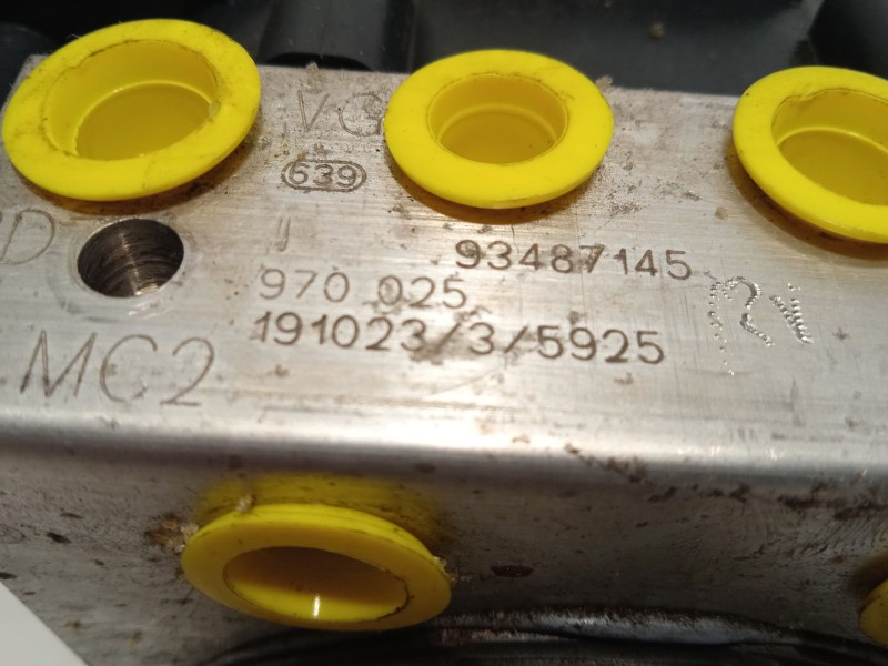 Recambio de abs para citroën c3 feel referencia OEM IAM 93487145 2265106455 970025