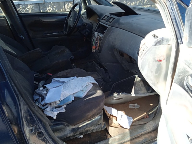 toyota ipsum (_m2_) del año 2003