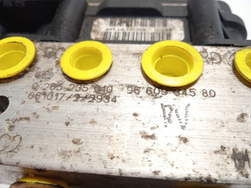 Recambio de abs para citroën c4 grand picasso sx referencia OEM IAM 9660934580 9666040380 0265230477
