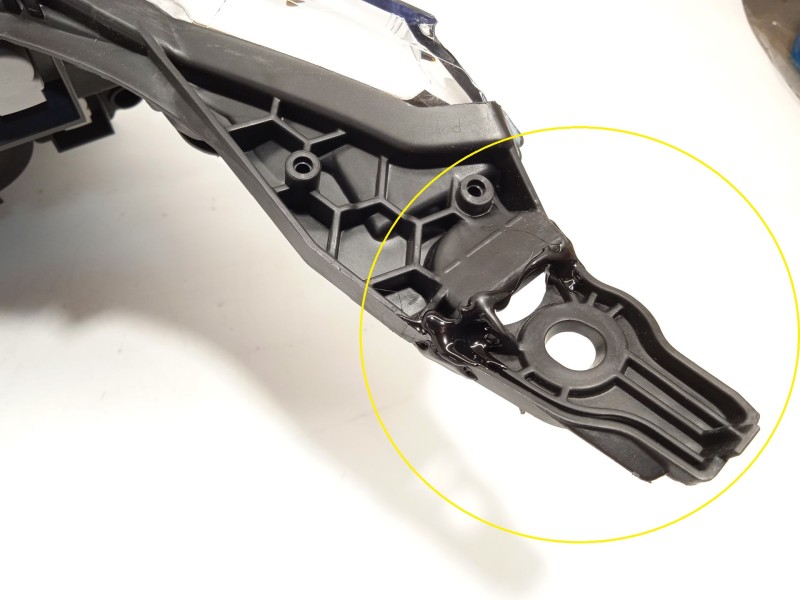 Recambio de faro derecho para peugeot 208 i (ca_, cc_) 1.6 gti referencia OEM IAM 1685351880  