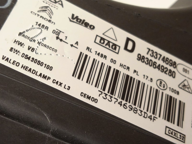 Recambio de faro derecho para citroën c4 iii 1.2 referencia OEM IAM 9830649280  73374698