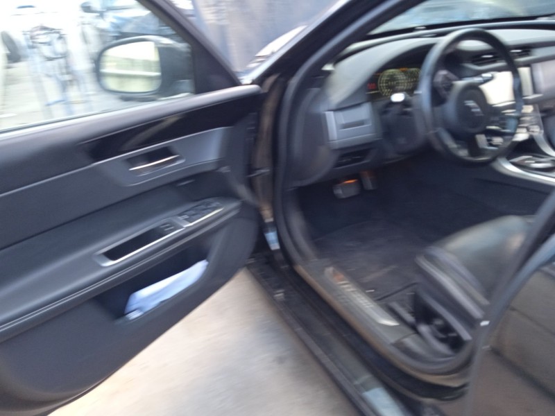 jaguar xf ii (x260) del año 2018