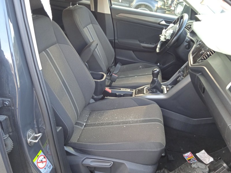 volkswagen t-roc (a11, d11) del año 2021