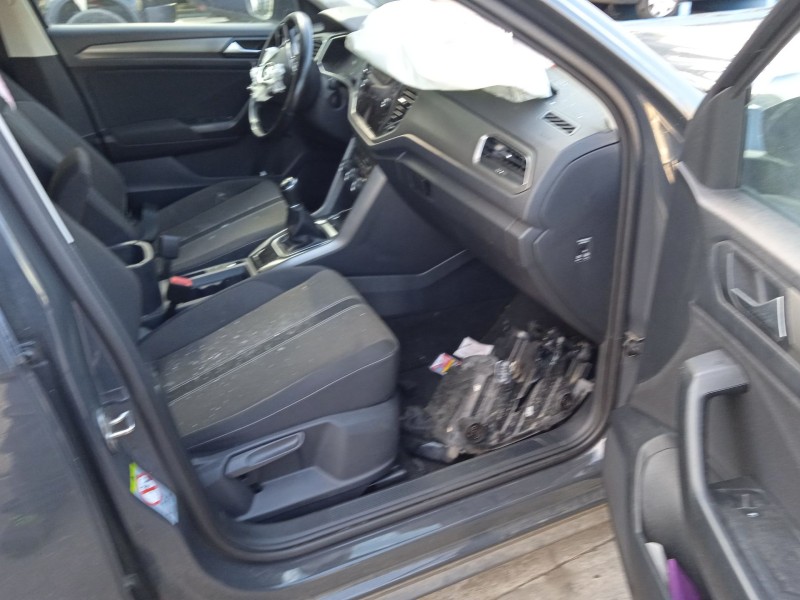 volkswagen t-roc (a11, d11) del año 2021