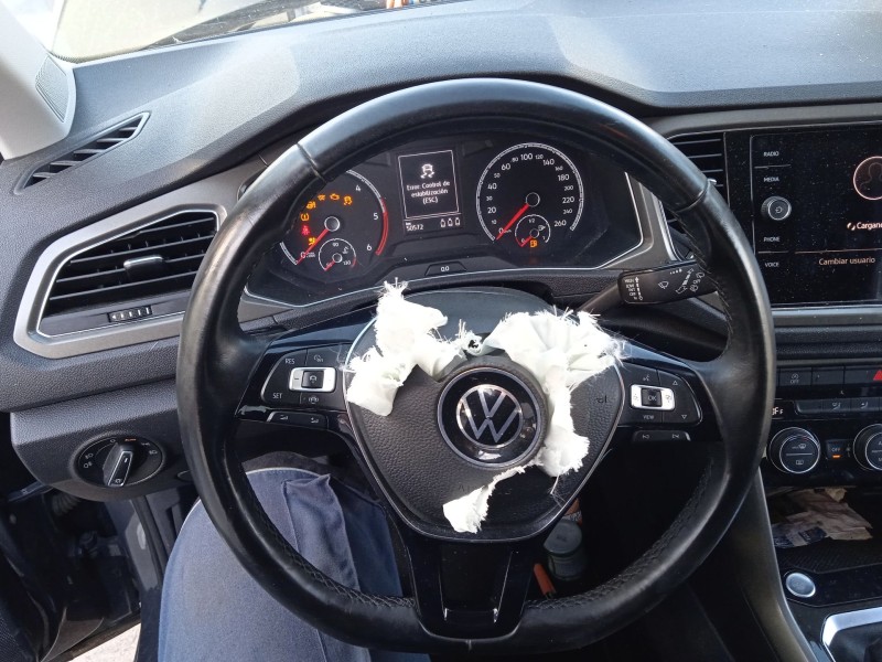 volkswagen t-roc (a11, d11) del año 2021