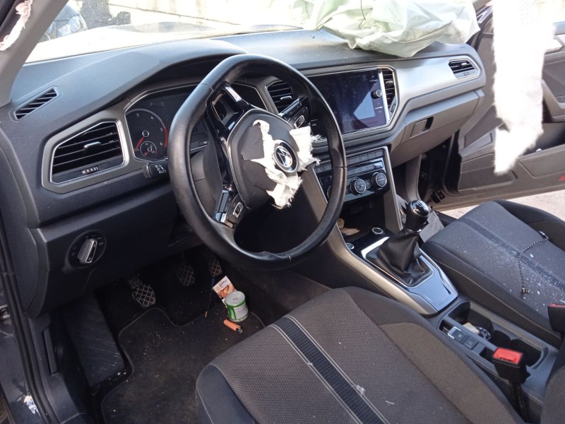 volkswagen t-roc (a11, d11) del año 2021