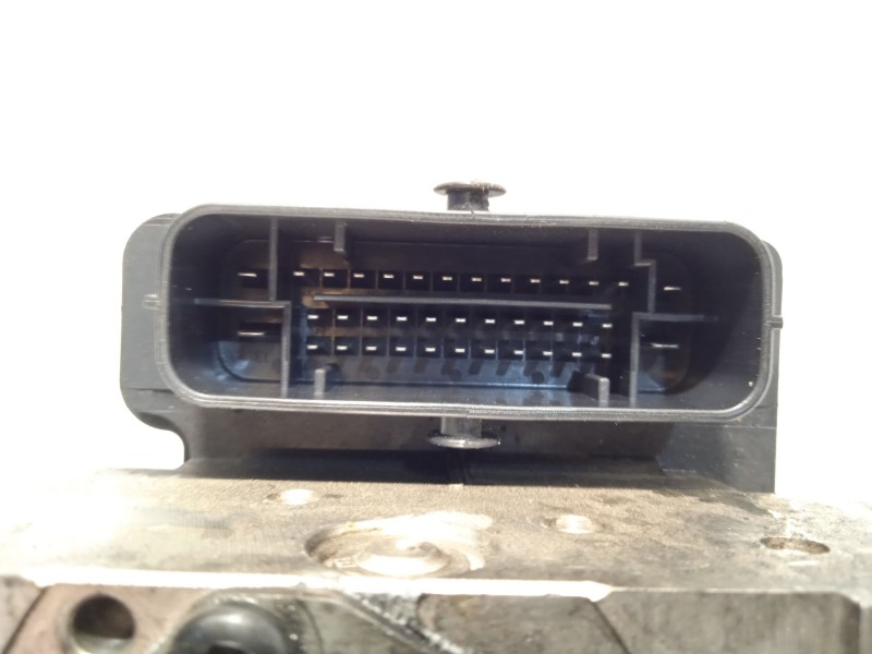 Recambio de abs para kia cee´d drive referencia OEM IAM 58920A2210 6158945200 A258920500