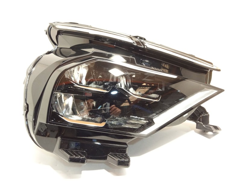 Recambio de faro derecho para citroën c4 iii 1.2 referencia OEM IAM 9830649280  73374698