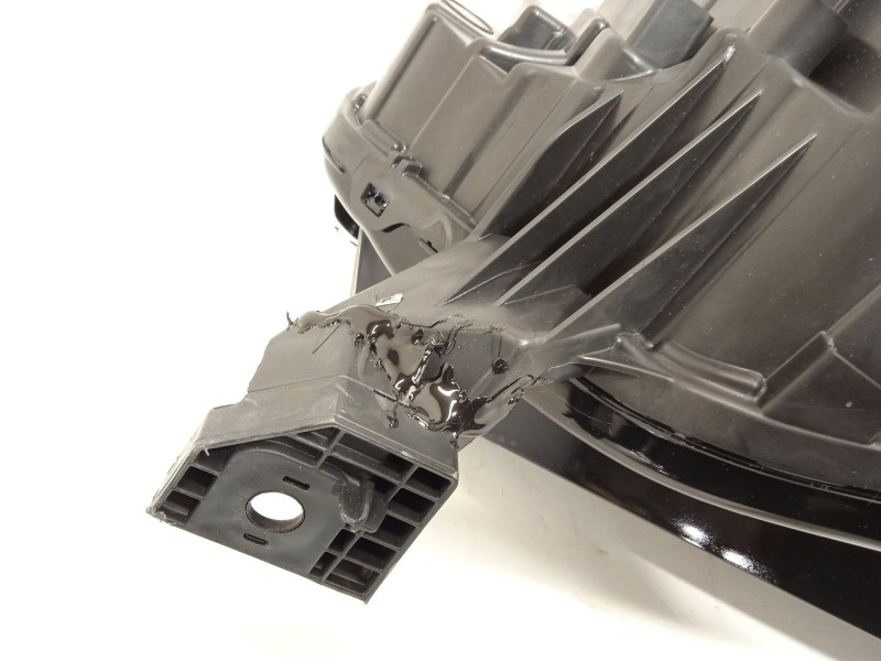 Recambio de faro derecho para citroën c4 iii 1.2 referencia OEM IAM 9830649280  73374698