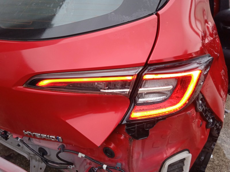 toyota corolla fastback (_e21_) del año 2024