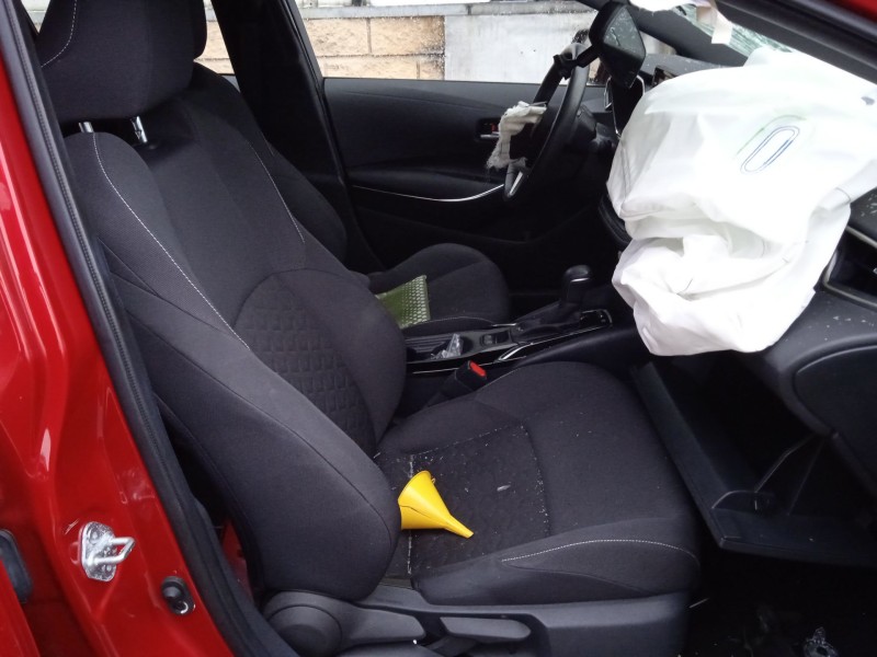 toyota corolla fastback (_e21_) del año 2024