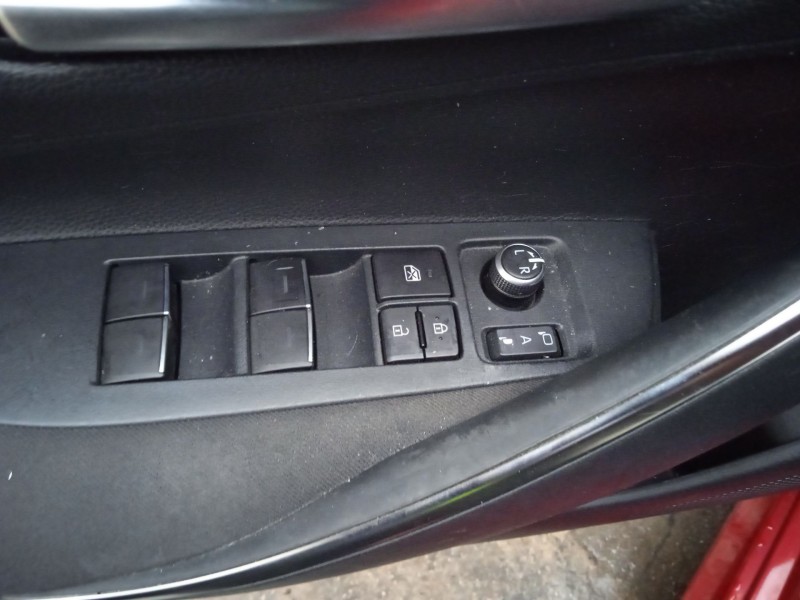 toyota corolla fastback (_e21_) del año 2024