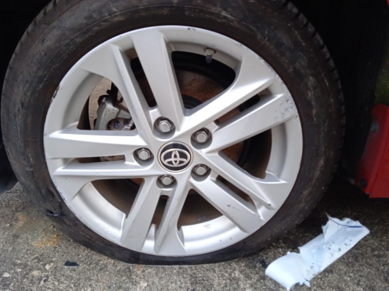 toyota corolla fastback (_e21_) del año 2024