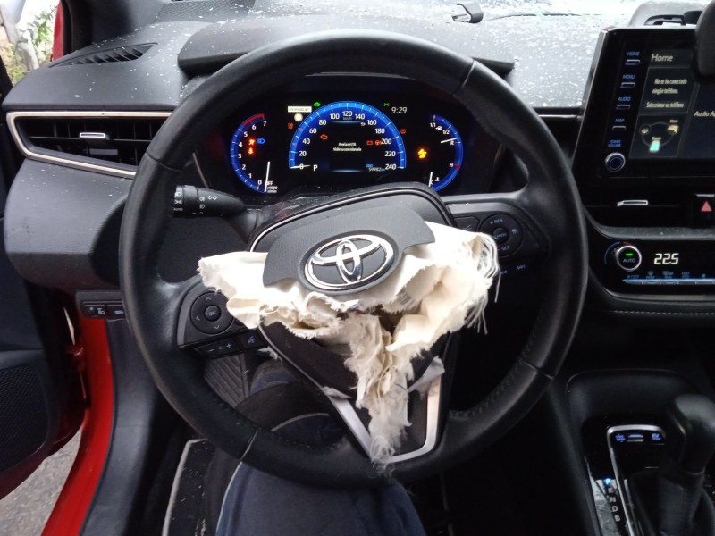 toyota corolla fastback (_e21_) del año 2024