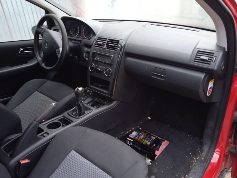 mercedes-benz clase a (w169) del año 2005