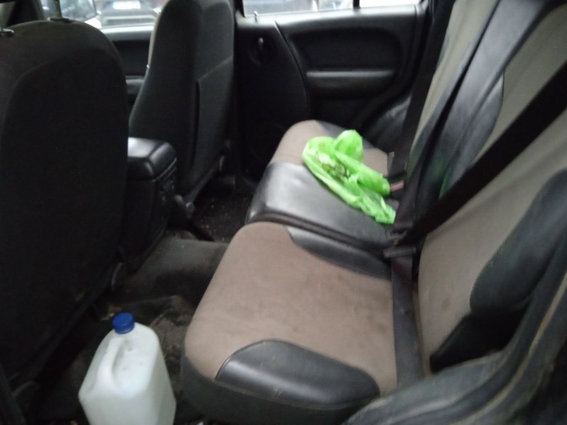 jeep cherokee (kj) del año 2004