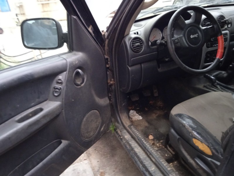 jeep cherokee (kj) del año 2004