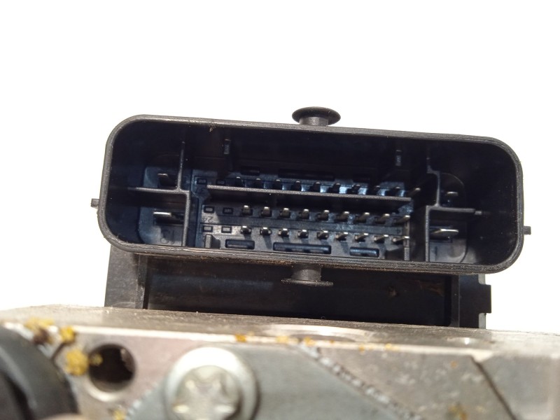 Recambio de abs para dacia duster ambiance 4x2 referencia OEM IAM 8200846463 0265800903 0265232384