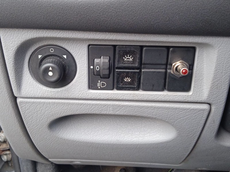 citroën xsara picasso (n68) del año 2011