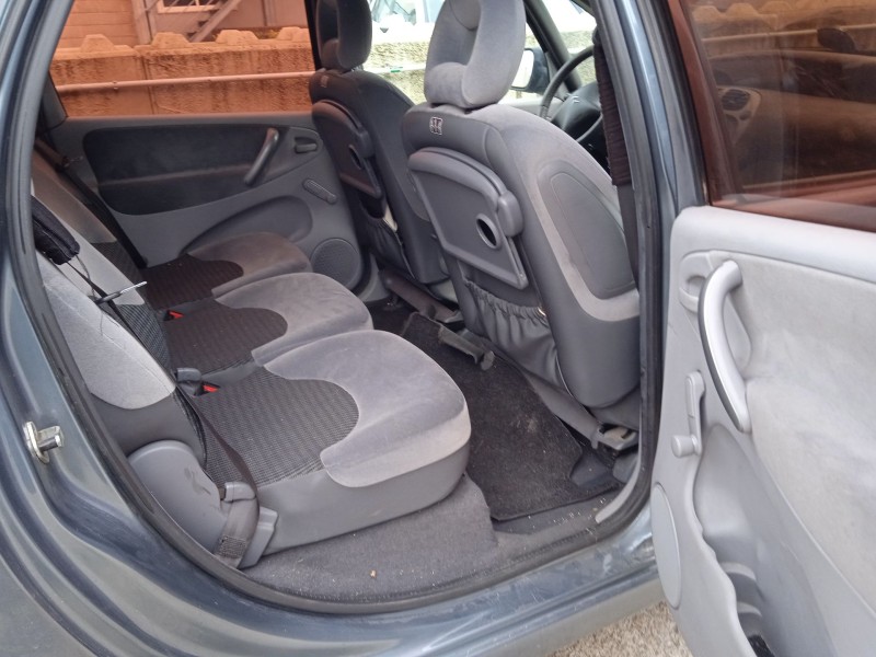 citroën xsara picasso (n68) del año 2011