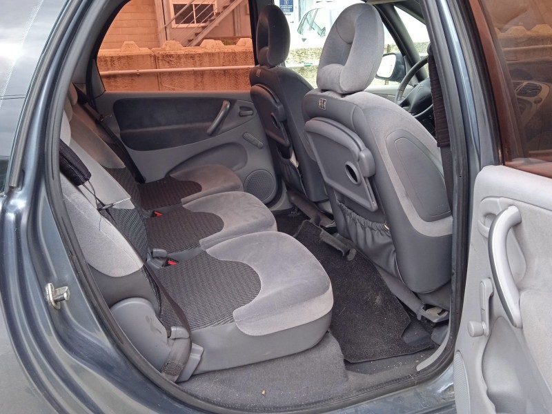 citroën xsara picasso (n68) del año 2011