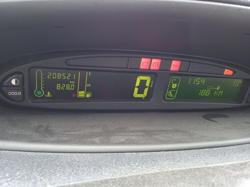 citroën xsara picasso (n68) del año 2011